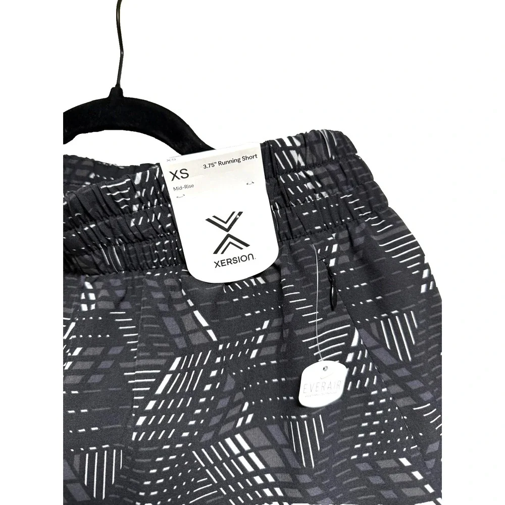 Xersion Active‎ Shorts Womens XS Black Lined Geometric Print Drawstring NWT